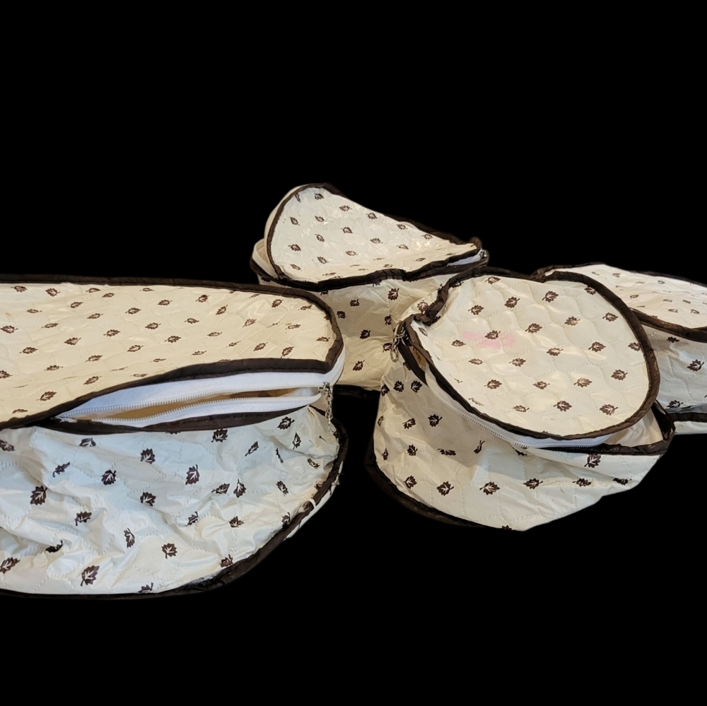Vintage Retro Zippered China Storage Conrainers Set Of 4